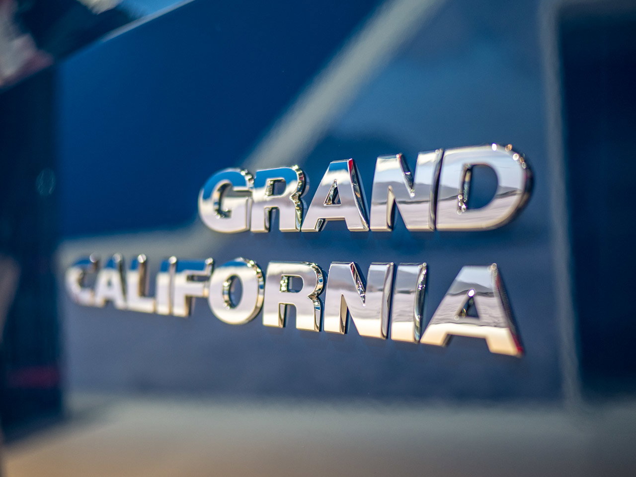 VW Grand California Schriftzug beim Caravan Salon 2018 Düsseldorf