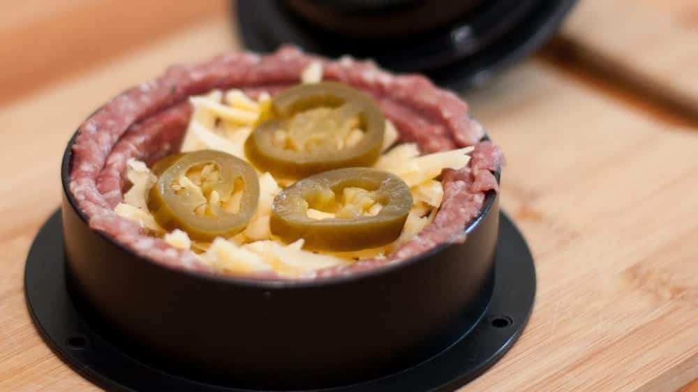 Leckeres Essen im Campingalltag mit der Burgerpresse