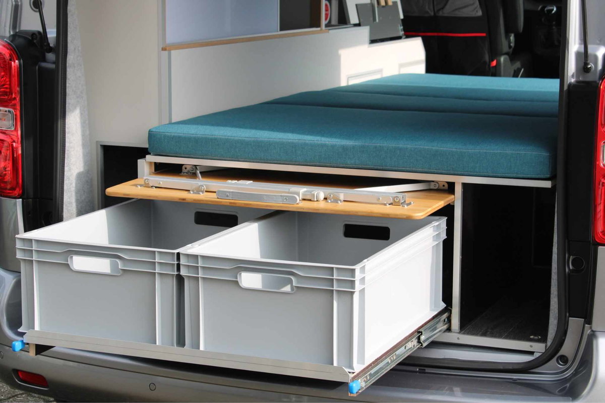 Sophisticated design with pull-out boxes in the rear compartment. © Freizeitmobile KLIEM GmbH &amp;amp; Co.KG