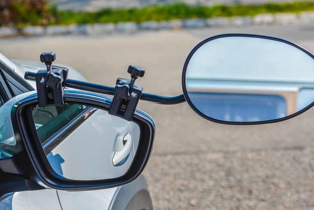 Caravan auxiliary mirrors: Suppliers, models, tips
