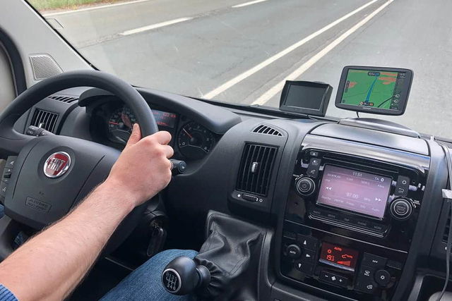 Navigation for motorhomes and caravans: always stay on the right track