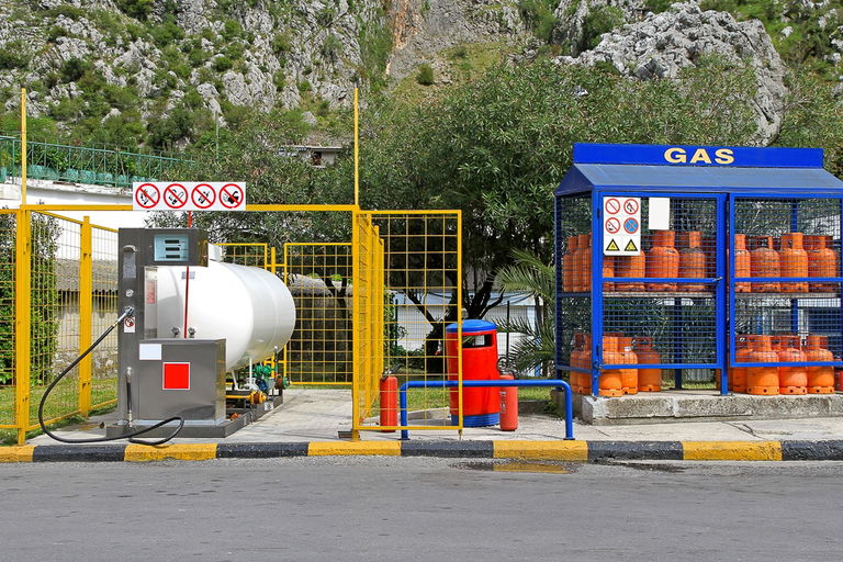 Gas in Europe for camping - anything but standardized