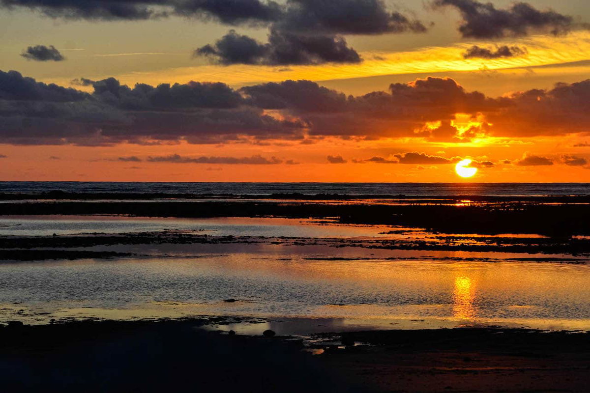 Sonnenuntergang auf der französischen Insel Ile d Oleron