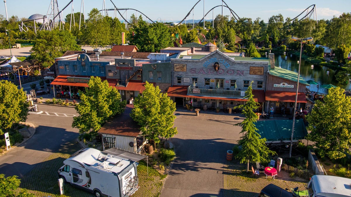 Saloon im Europapark Camp Resort beim Camping am Freizeitpark