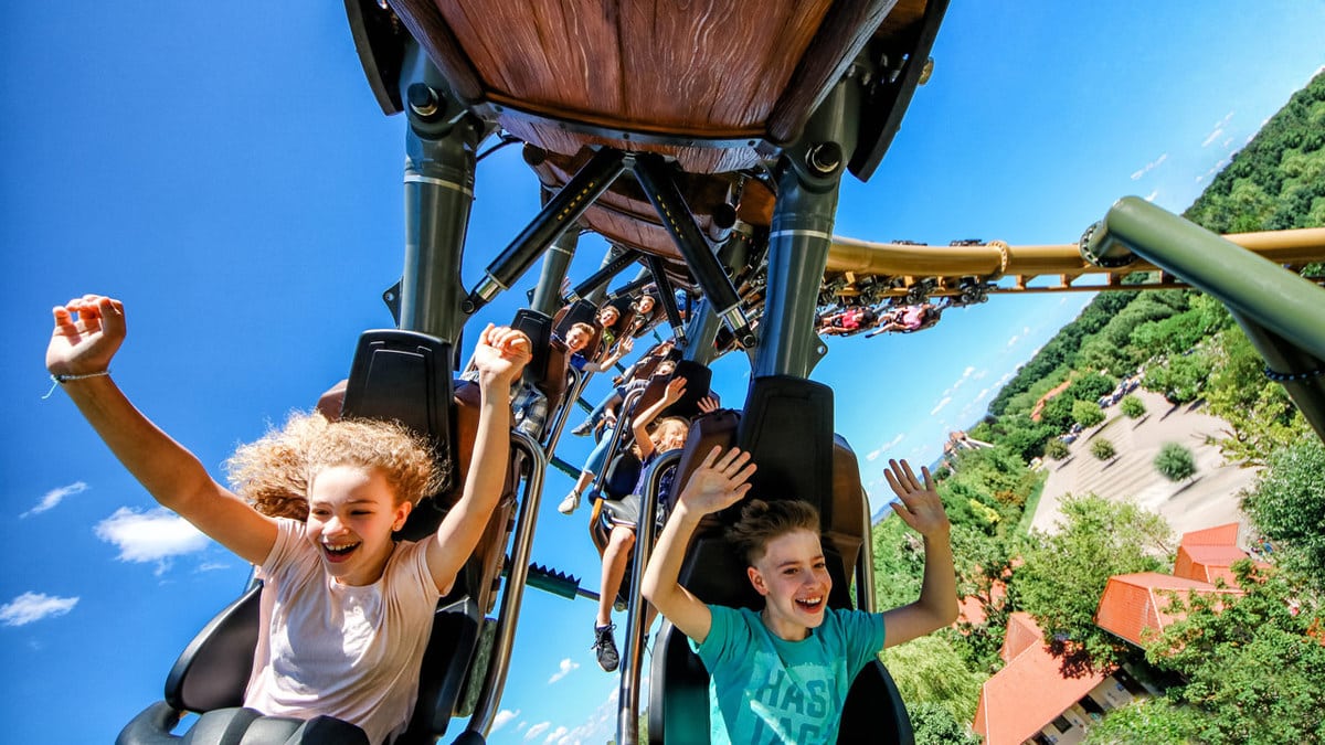 Hals über Kopf im Tripsdrill Freizeitpark in Deutschland