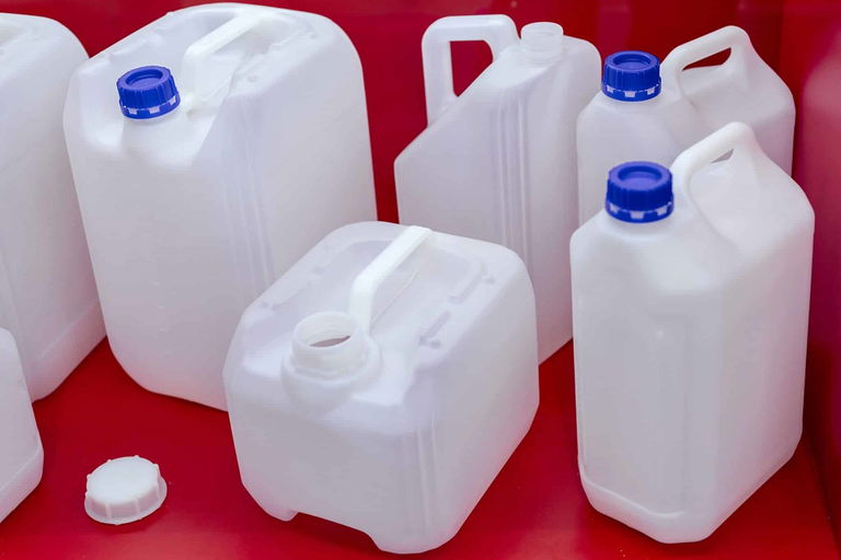 The best water canisters for drinking water when camping