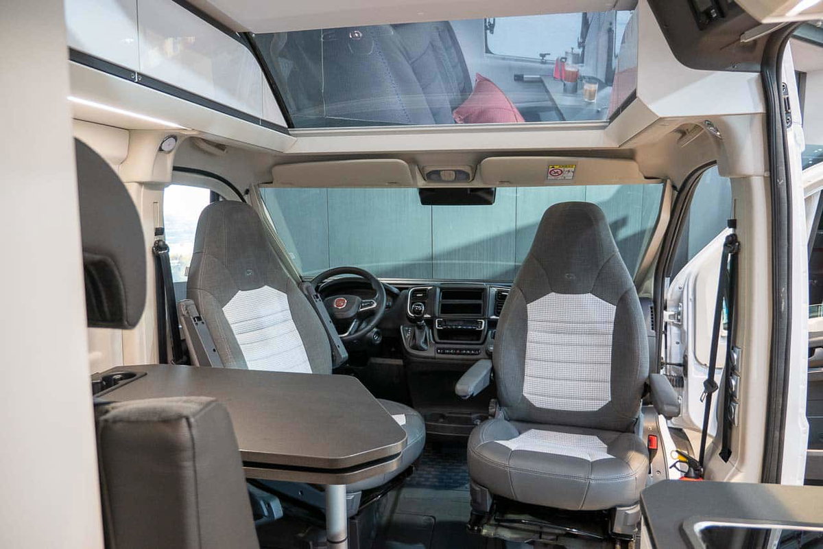 Adria TWIN 600 Fahrerkabine