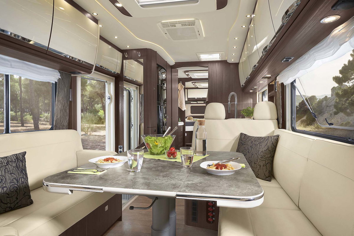 Luxury motorhome Morelo Palace seating area