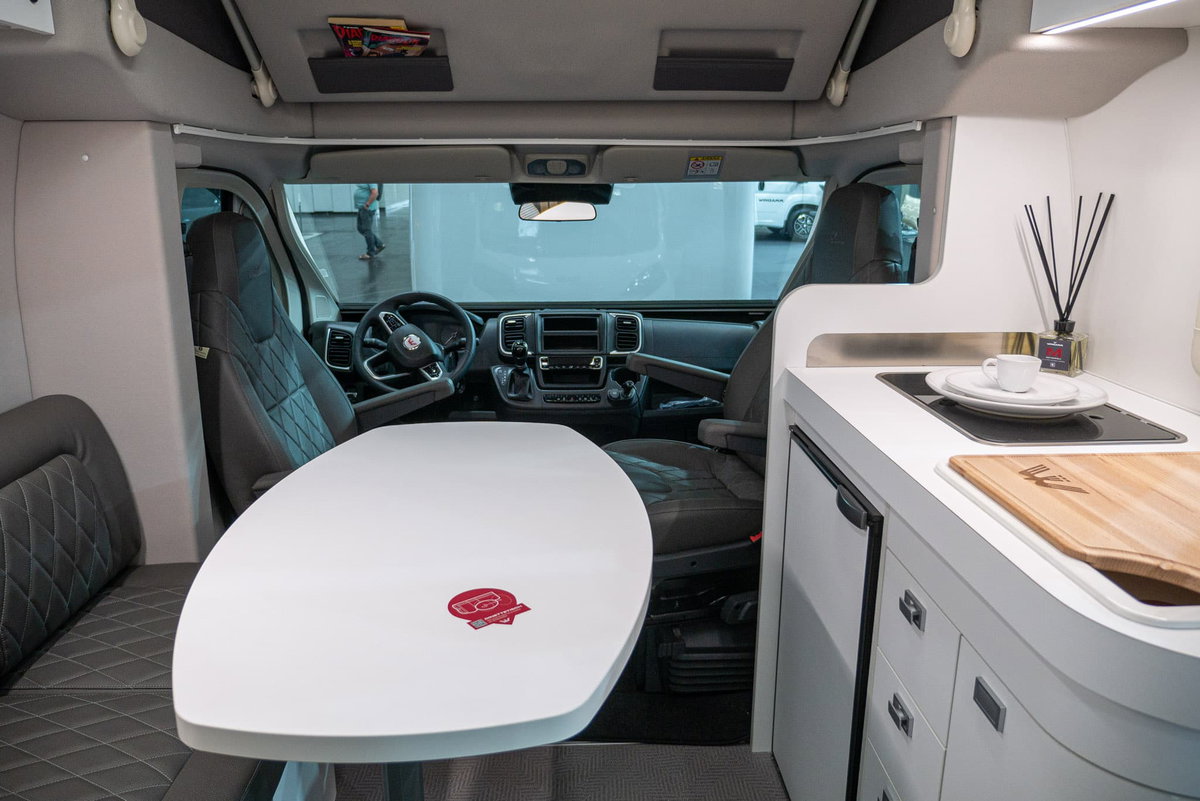 Wingamm Oasi 610 M Caravan Salon 2023 Fahrerkabine Front