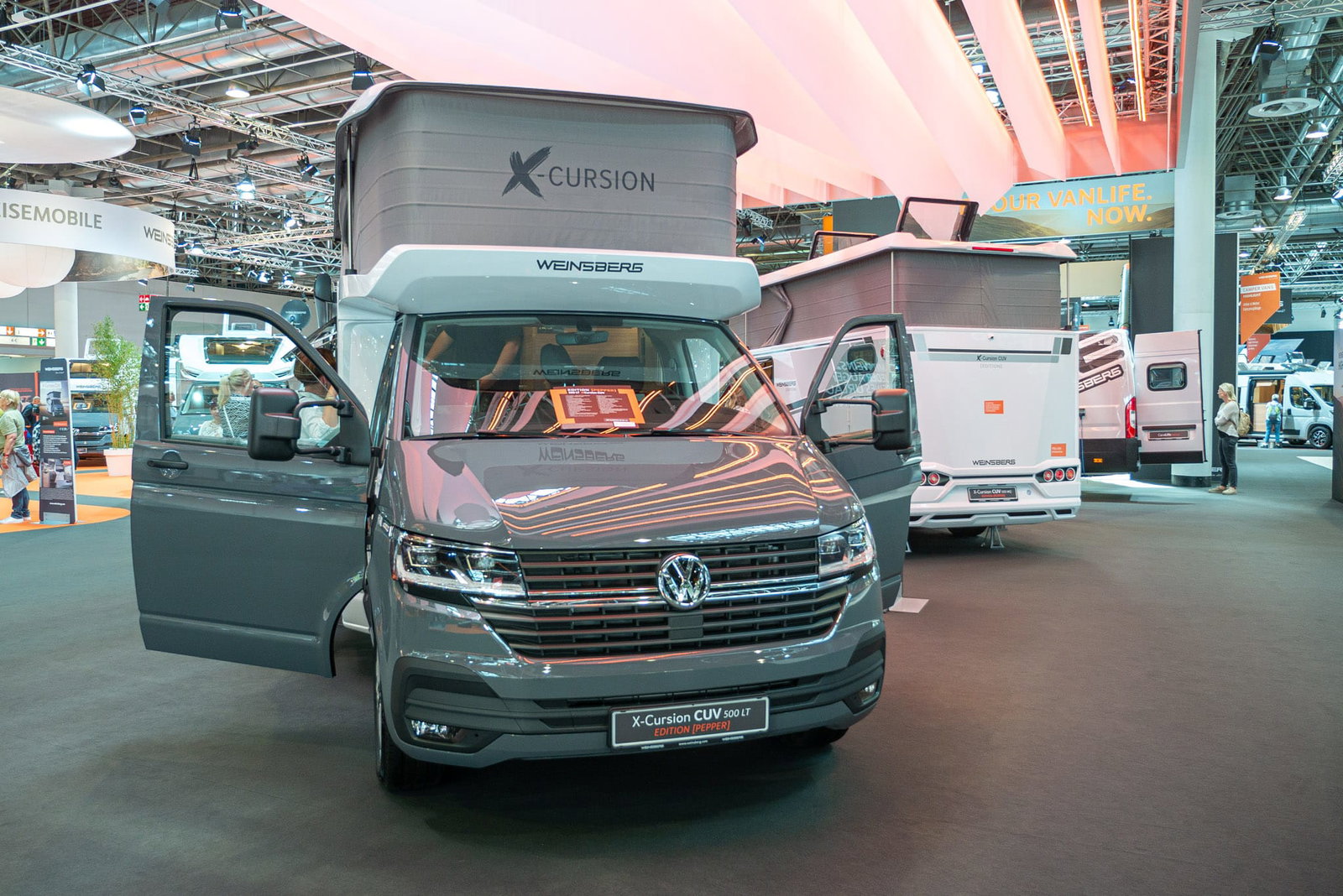 Weinsberg X-Cursion CUV 500 LT (2024): semi-integrated motorhome based on Bulli with electric lifting roof - with 360° tour!