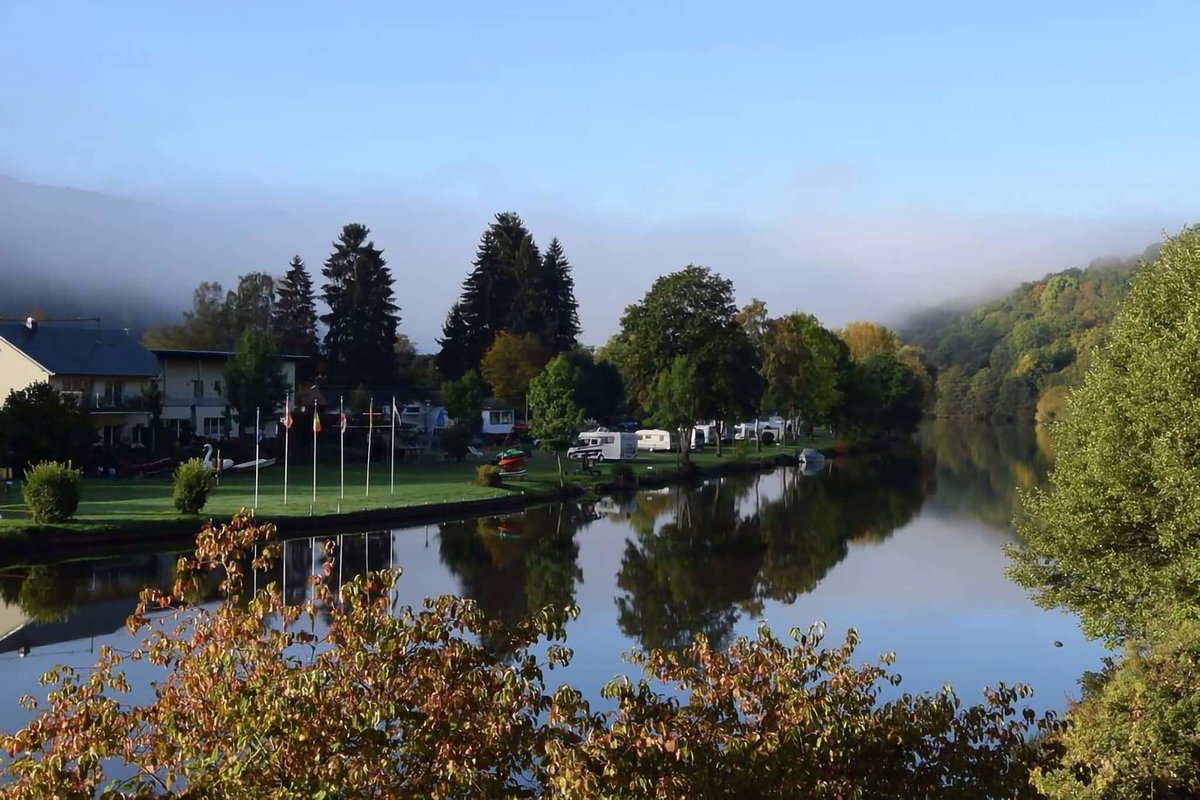 Campingplatz Dausenau in Rheinland-Pfalz: Stellplätze an der Lahn