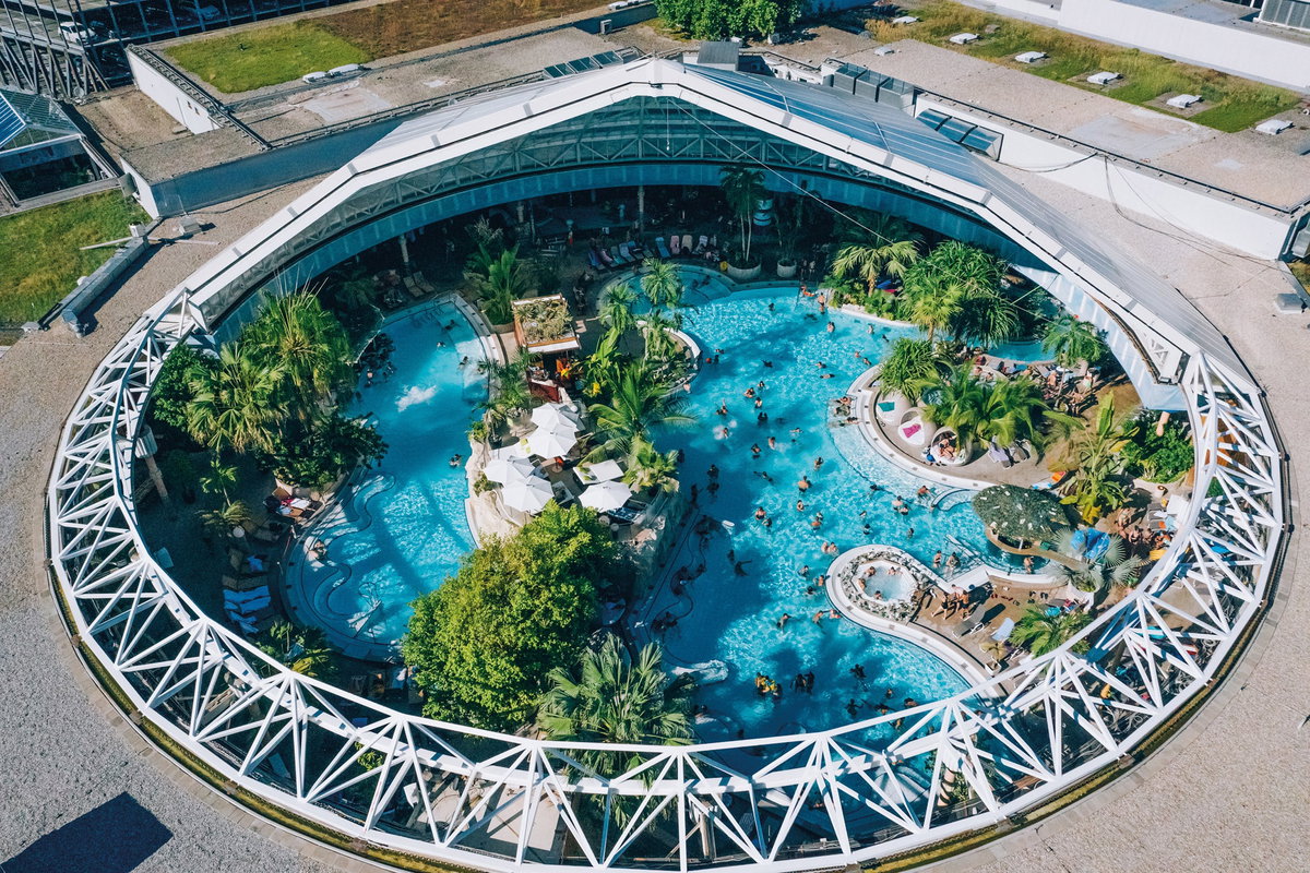 Therme Erding in Bayern (Erding) von oben