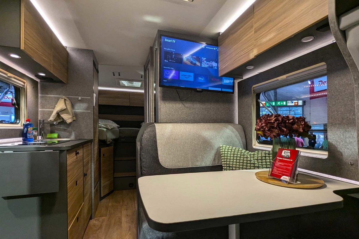 Dethleffs Globebus Performance 4x4 (2025) Interieur Caravan Salon 2024