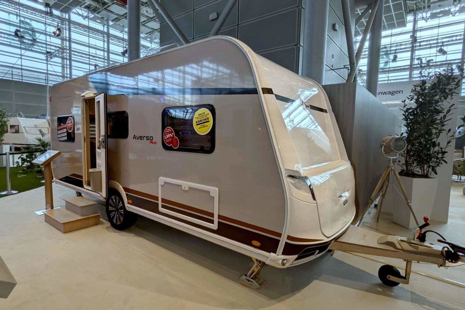 Bürstner Averso Plus 520 TL (2025) - Compact caravan with up to 6 berths