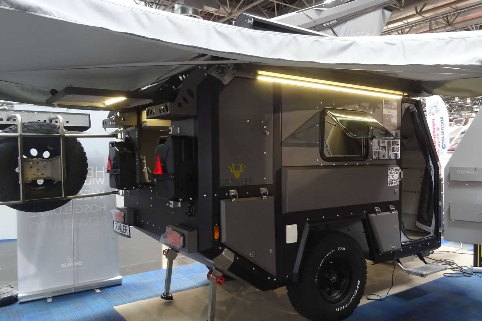 Crawler TRC 458i (2024) - Off-road caravan with aluminum body for 4 people