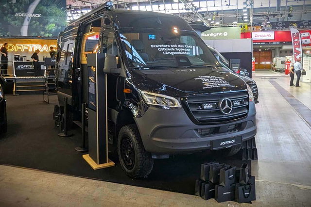 More space, more self-sufficiency: what can the new Offtrack Sprinter with lengthways beds do?