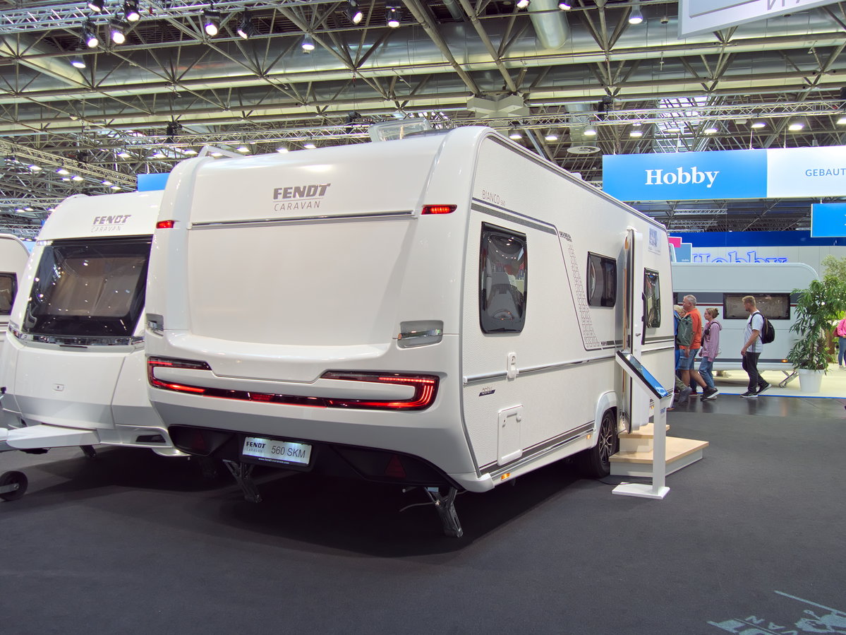 Fendt Bianco Activ 560 SKM (2027) at Caravan Salon 2026: rear view.
